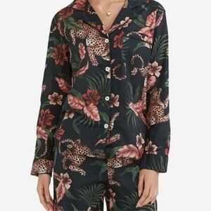Desmond & Dempsey Pajama Top Womens M Leopard Animal Print Button Up Sleep Shirt